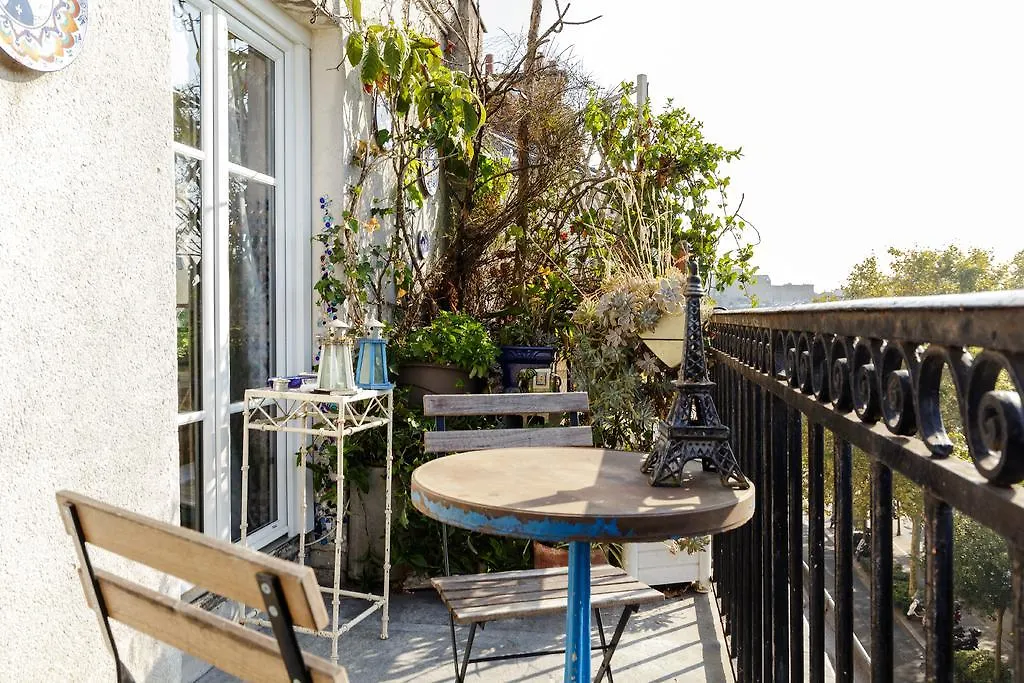 Lovely In Montmartre Pigalle * Paris