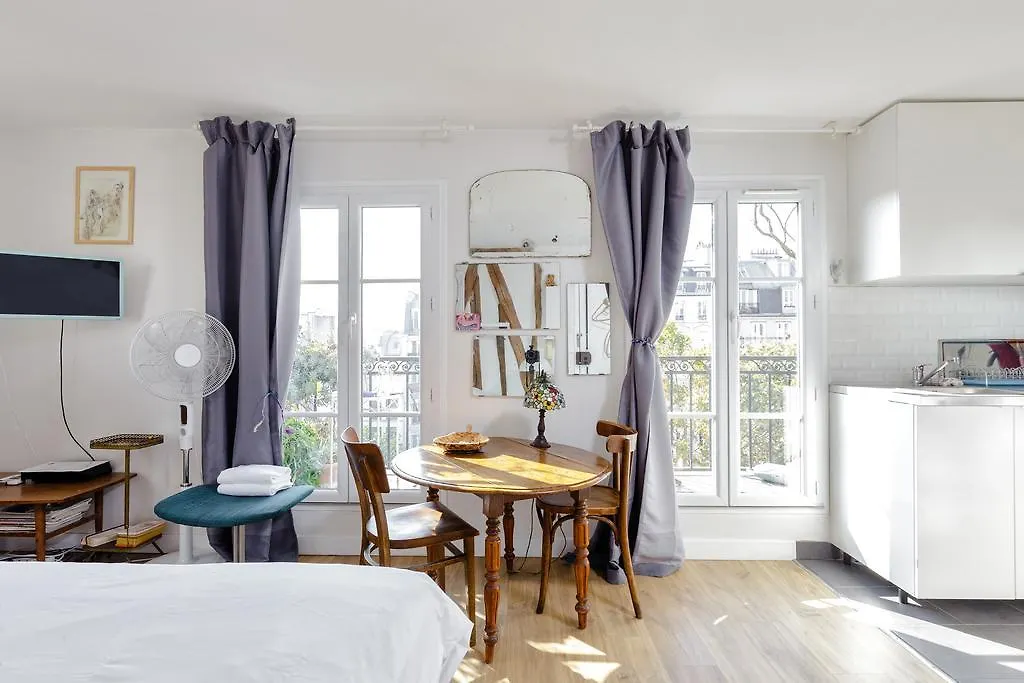 Apartment Lovely In Montmartre Pigalle